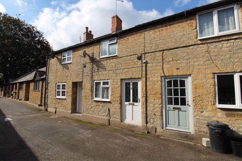 Oxen Road, Crewkerne 2 bed cottage for sale £150,000