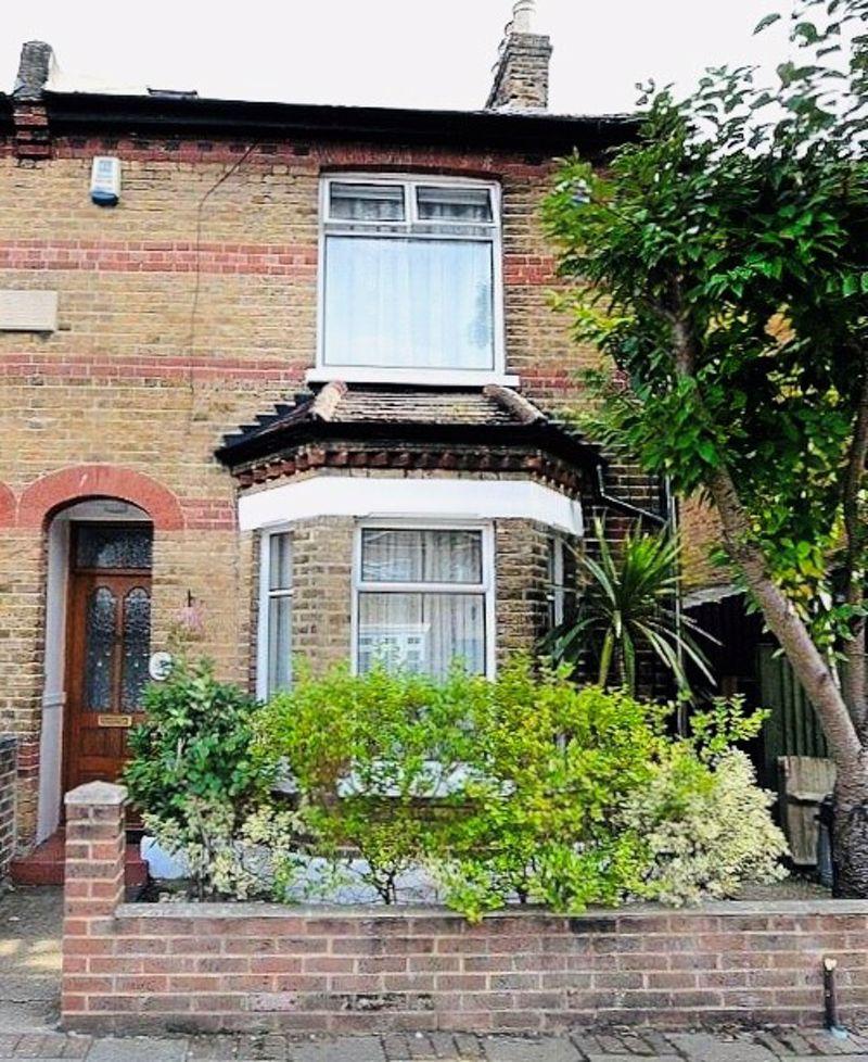 Park End, Bromley 3 bed semidetached house £480,000