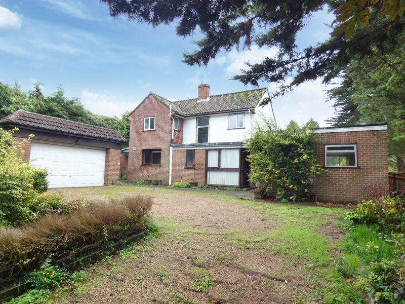 West Horsley 4 bed detached house for sale £1,150,000
