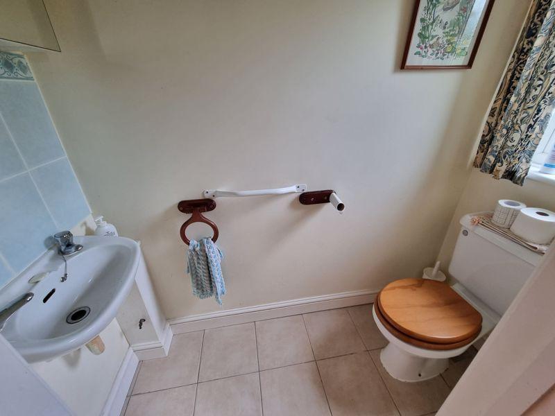 Guest cloakroom