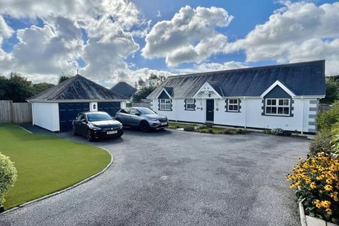 9 Trelawne Close, Carnon Downs, Truro, TR3 6HT