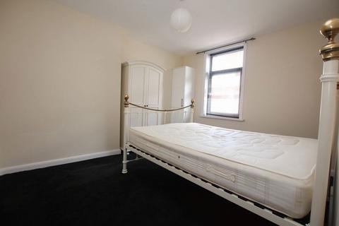 2 bedroom terraced house to rent, 38 Lambeth Terrace, Rochdale OL11 4NE