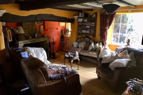 2 bedroom detached house for sale - Newnham