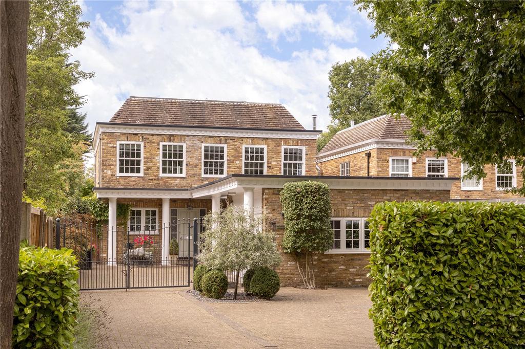 Shootersway Lane, Berkhamsted, Hertfordshire, HP4 4 bed detached house