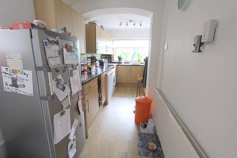 3 bedroom semi-detached house to rent, Aldridge Road, Birmingham