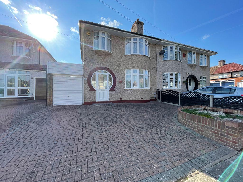 Hollingbourne Avenue Bexleyheath Da7 5eu 3 Bed Semi Detached House For