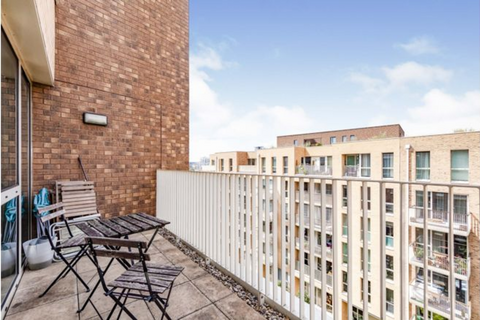 2 bedroom apartment to rent, Oxley Square, London, E3