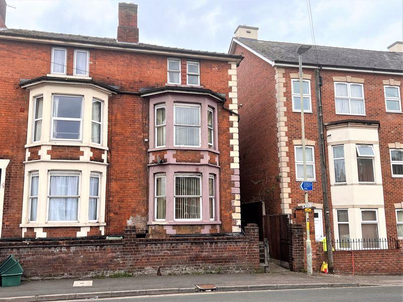 Stroud Road, Gloucester 4 bed terraced house for sale £295,000
