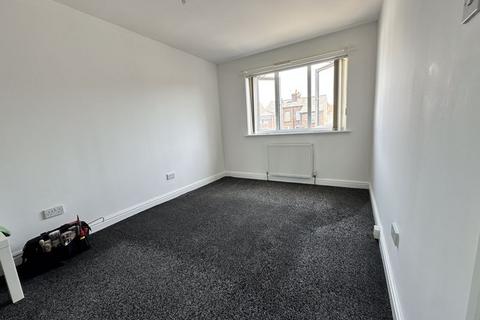 2 bedroom apartment to rent, Manor Road, Liverpool