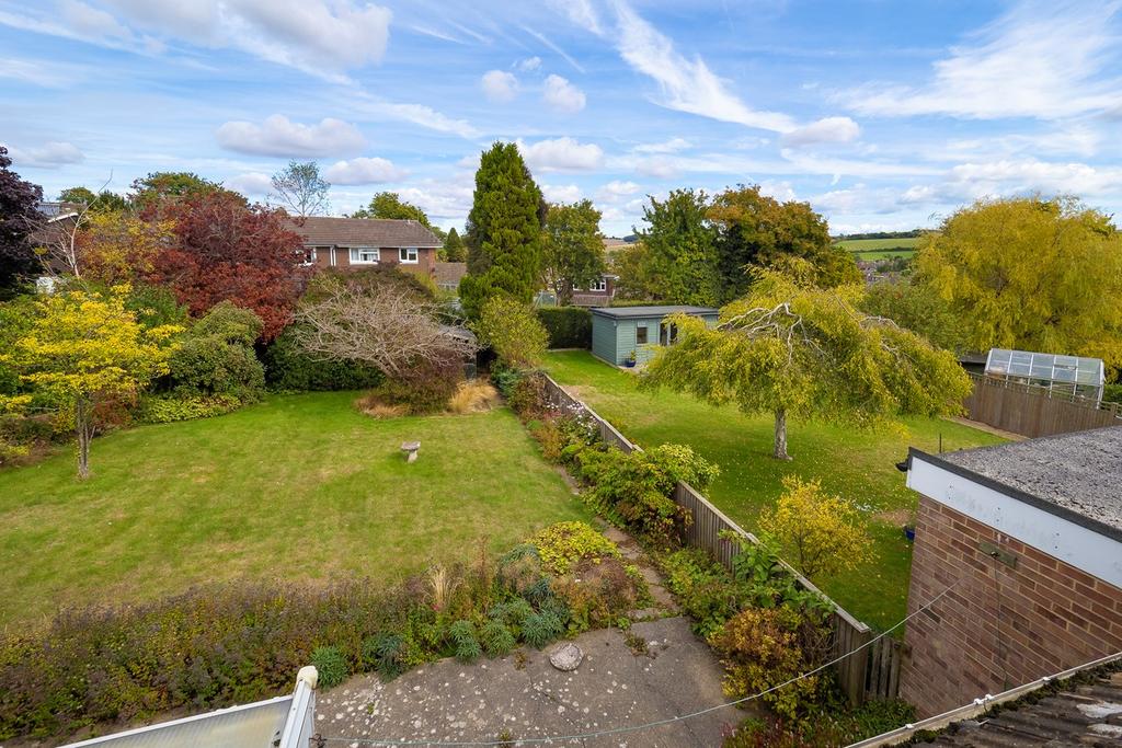 Barton Field, Lyminge, Folkestone, CT18 2 bed bungalow £450,000