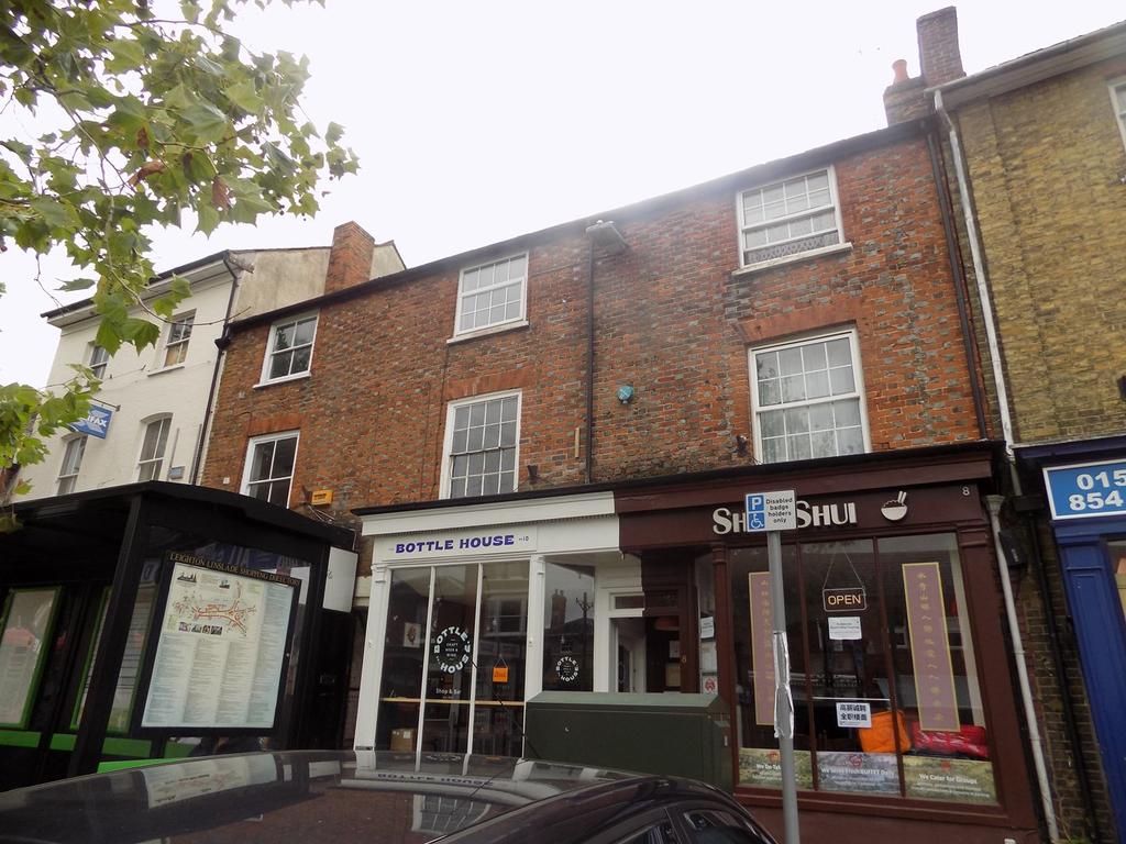 High Street, Leighton Buzzard, LU7 2 bed flat to rent £1,050 pcm (£