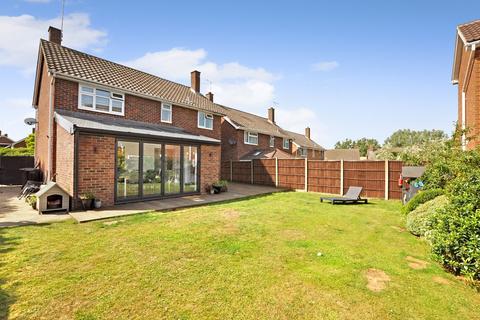 4 bedroom detached house for sale - Spalding Way, Chelmsford, CM2