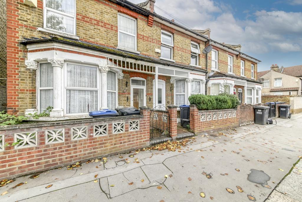 Penshurst Road, Thornton Heath, CR7 3 bed terraced house £450,000