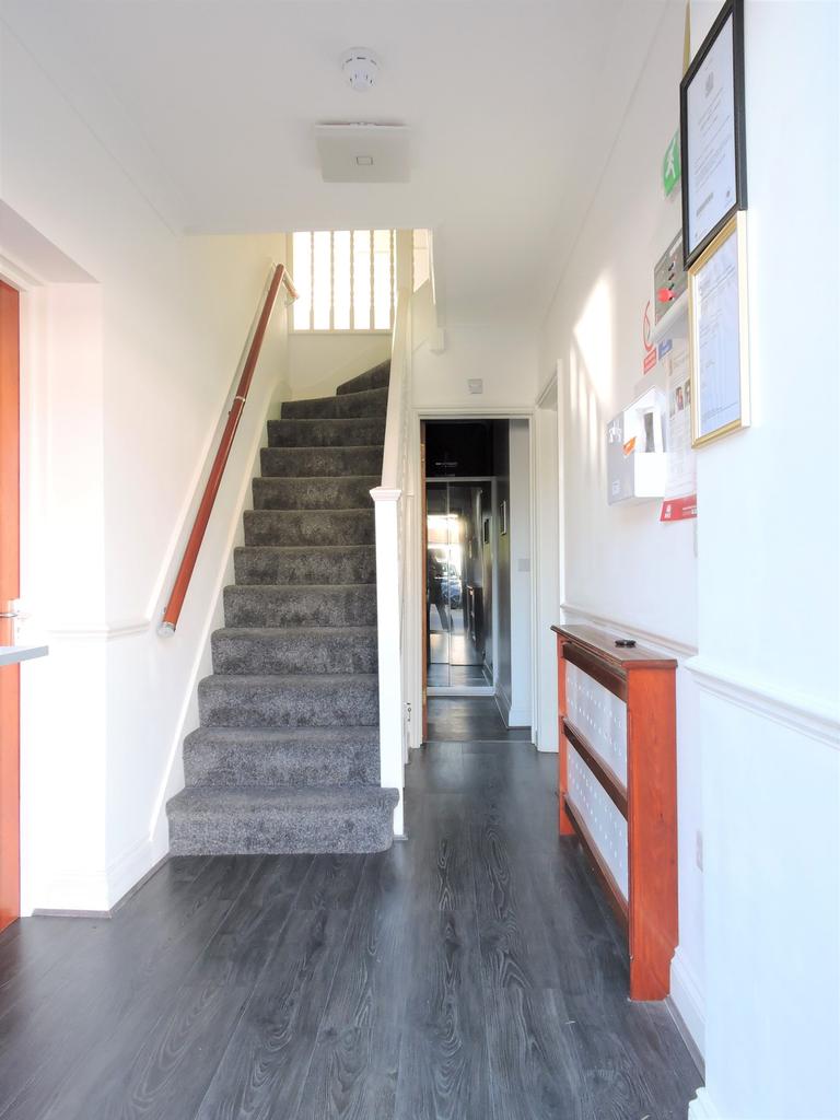 Mapleton Crescent, Enfield, EN3 5 bed end of terrace house £700,000