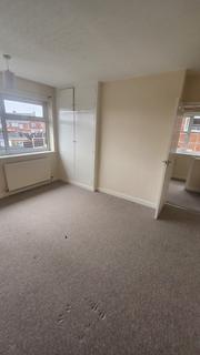 3 bedroom semi-detached house to rent, 41 Greenleafe Avenue, Doncaster, South Yorkshire