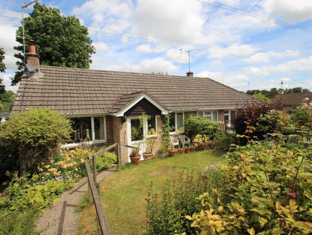 Barn Hill, Chilmark, Salisbury 2 bed semidetached bungalow £235,000
