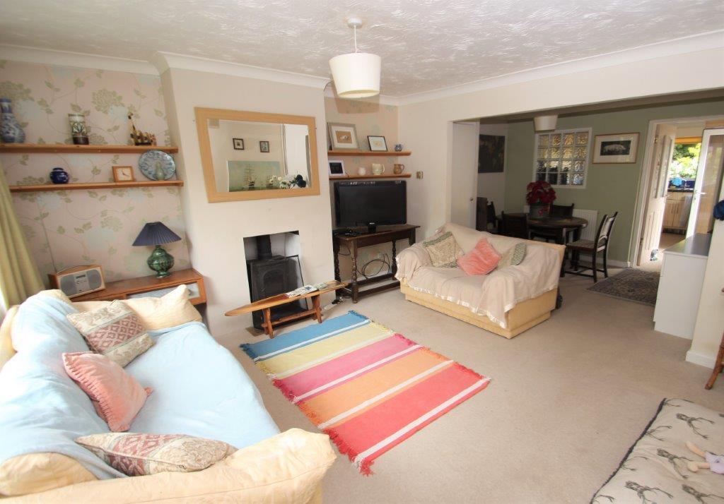 2 Barn Hill sitting room.jpg