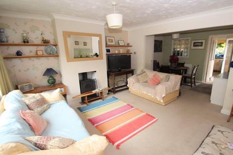 2 Barn Hill, Chilmark, Salisbury, SP3 5BG