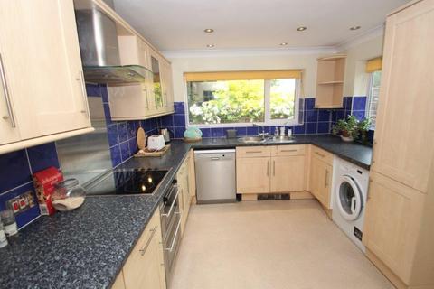 2 Barn Hill, Chilmark, Salisbury, SP3 5BG
