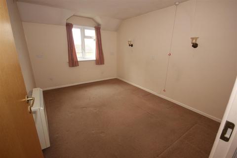 2 bedroom flat for sale, Stratford Road, Salisbury