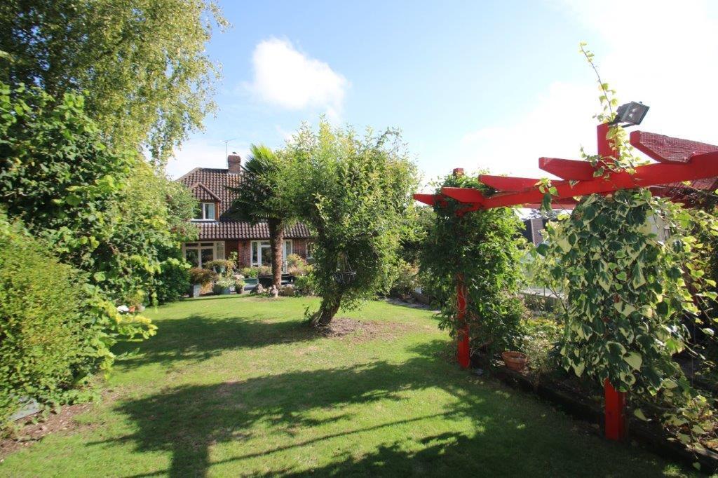 Firs Road, Firsdown, Salisbury 4 bed detached house £699,995