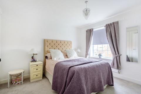10 Montagu Crescent, Wetherby, LS22 6BE