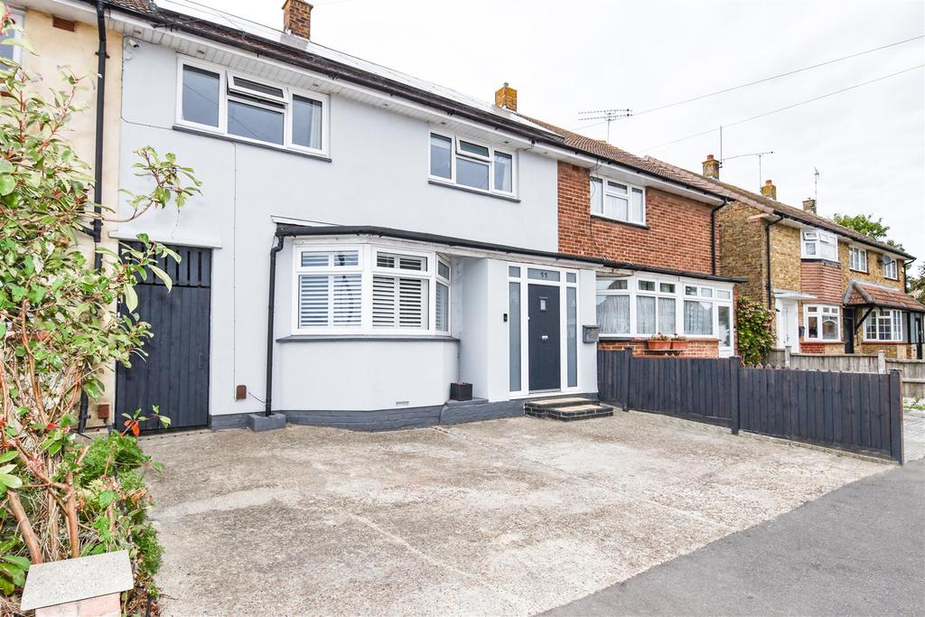 Newington Close, SouthendOnSea 4 bed house £400,000