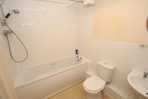 Flat 20, Augustine Court Spire View, Salisbury, SP2 7GA