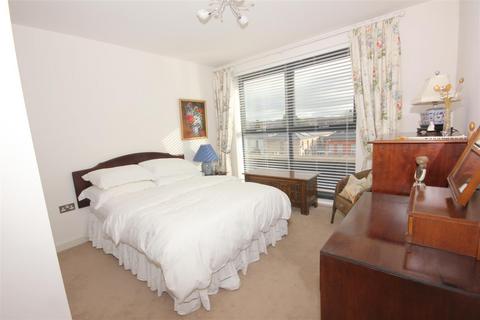 1 bedroom apartment for sale - Fountain Way, Salisbury