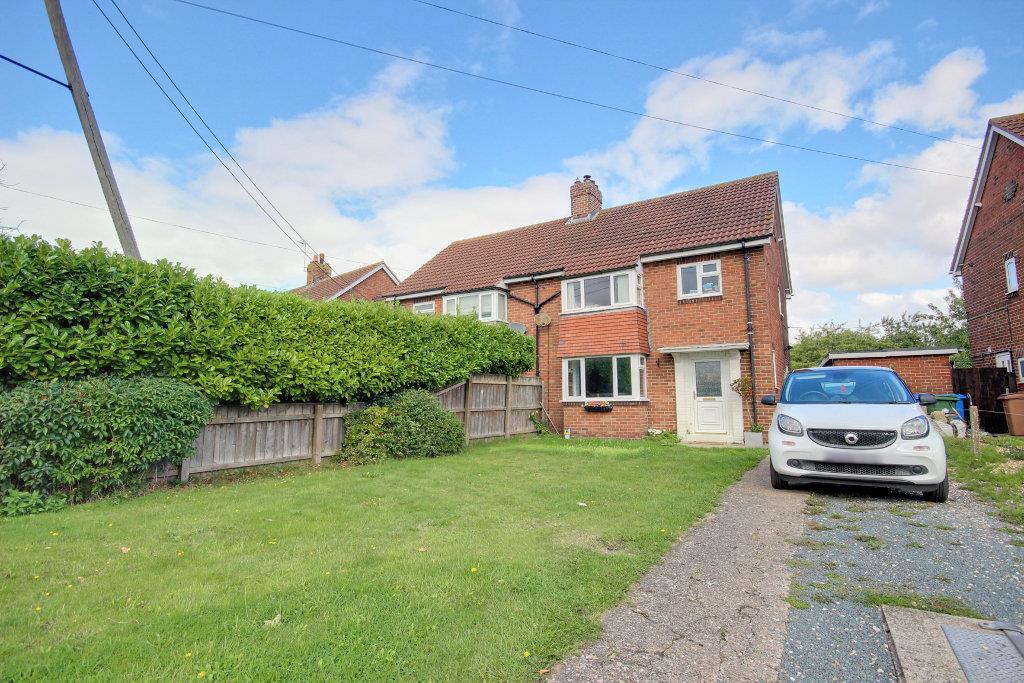 The Villas, Great Hatfield 3 bed semidetached house for sale £189,950