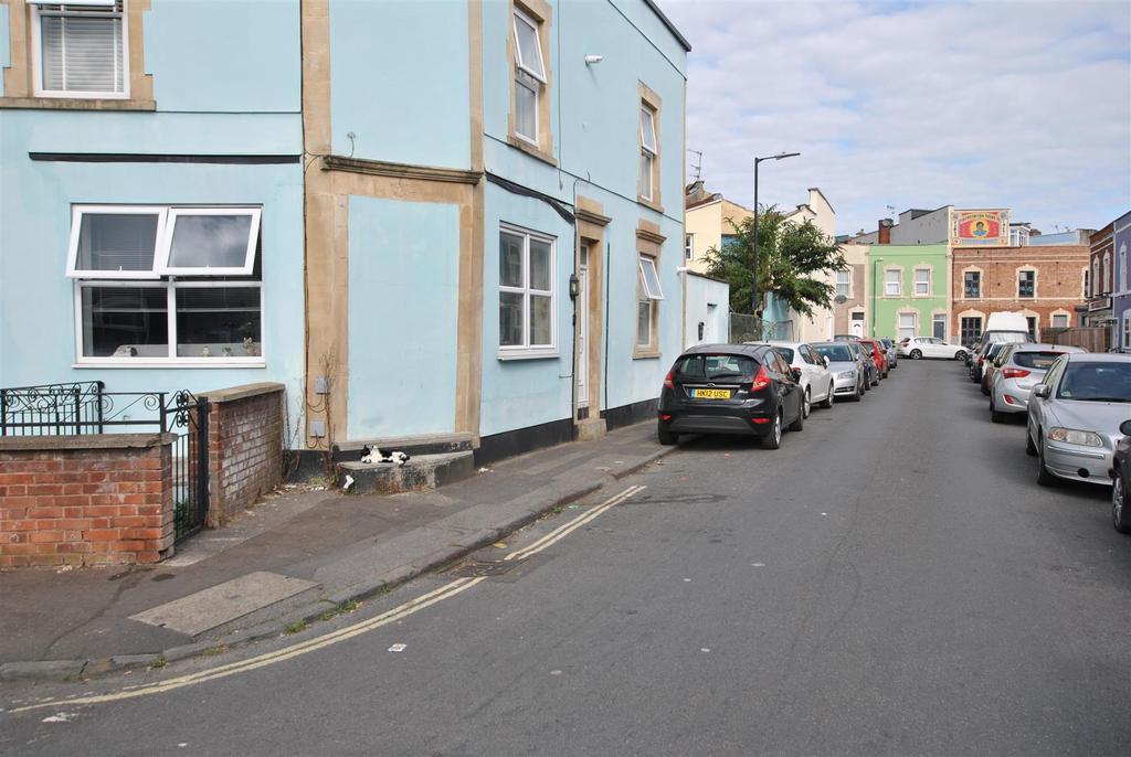 Green Street, Totterdown, Bristol 2 bed flat for sale £265,000