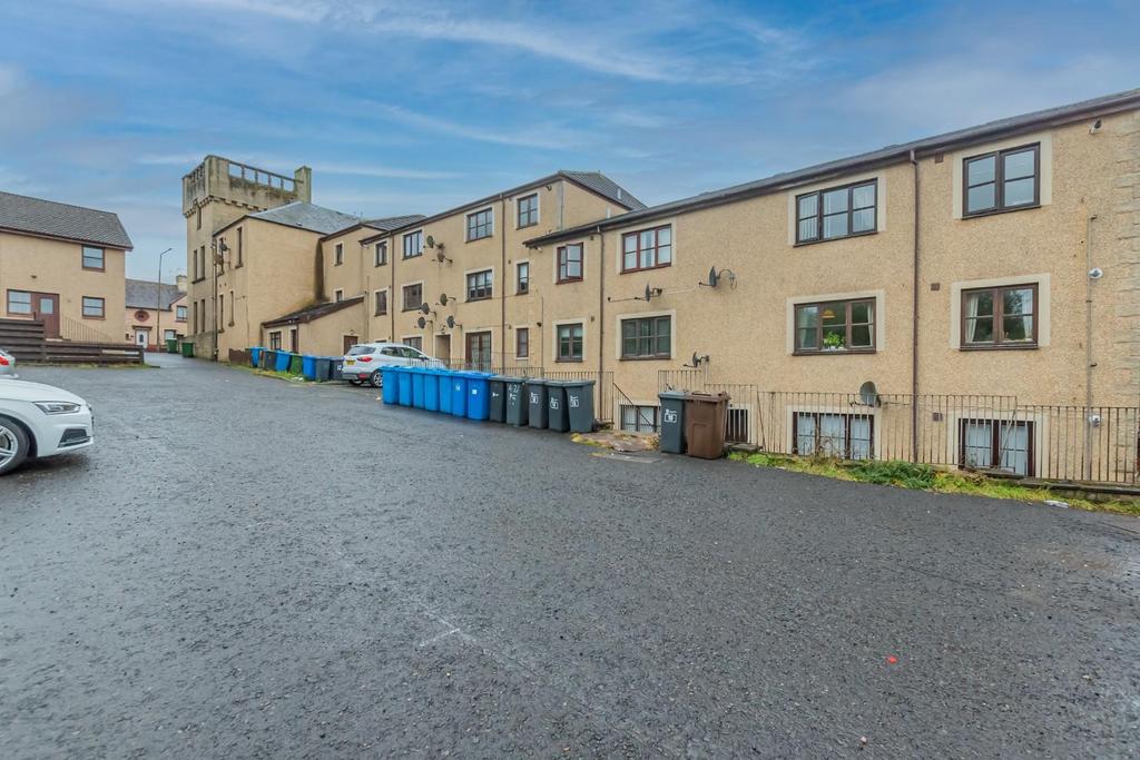 East Main Street, Armadale, Bathgate 2 bed flat £94,995