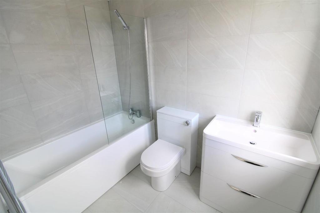 En Suite Bathroom