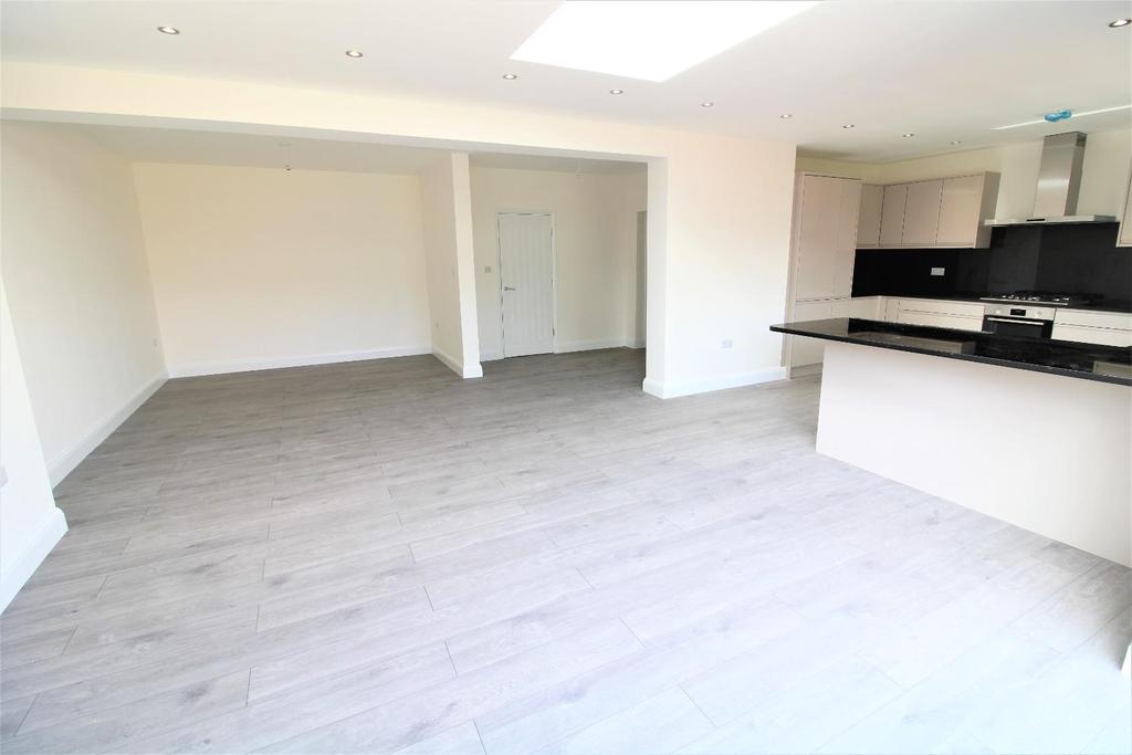 Kitchen/Diner/Family Room