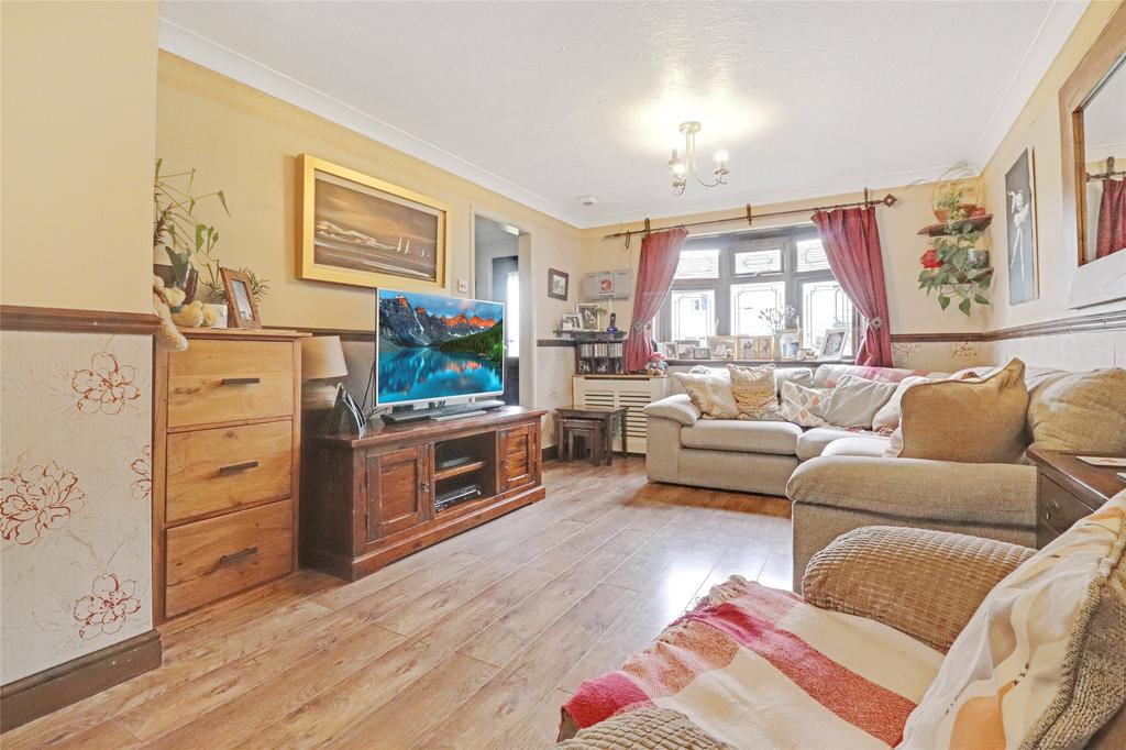 Greenmeadow Drive, Barnstaple, EX31 3 bed terraced house £250,000