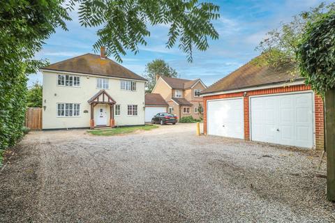 4 bedroom detached house for sale - Main Road, Boreham, Chelmsford