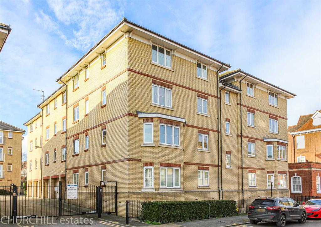 Alveston Square, South Woodford 2 bed apartment £1,650 pcm (£381 pw)
