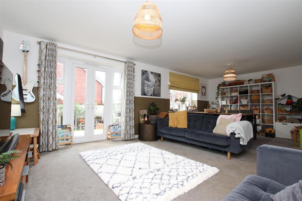 Shareford Way, Cranbrook, Exeter 4 bed detached house £410,000