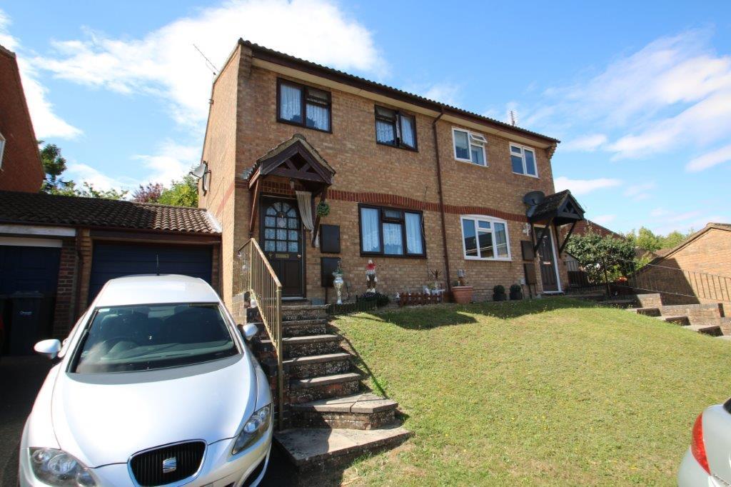 Linkway, Salisbury 3 bed semidetached house £299,995