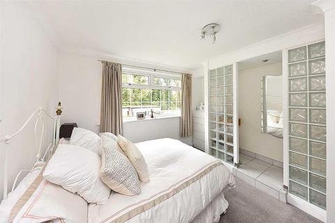 2 bedroom apartment for sale - Lynton Court, Lynton Lane, Alderley Edge