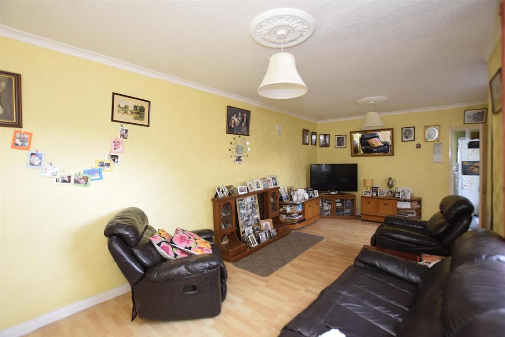 Chaplin Road, Wembley 3 bed semidetached house for sale £650,000