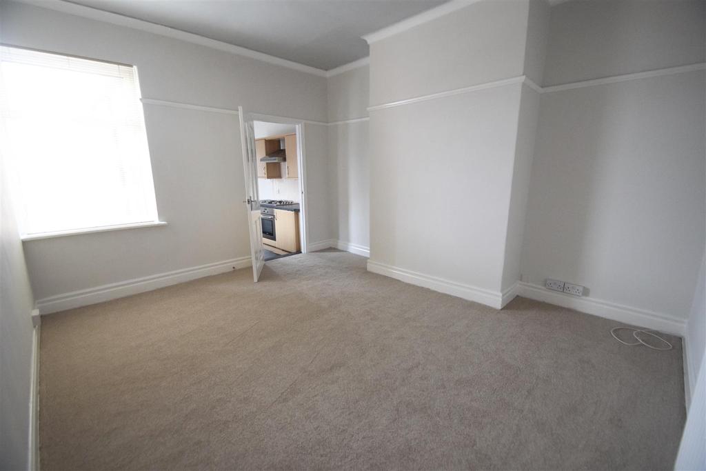 Cauldwell Lane, Monkseaton 3 bed flat for sale £145,000