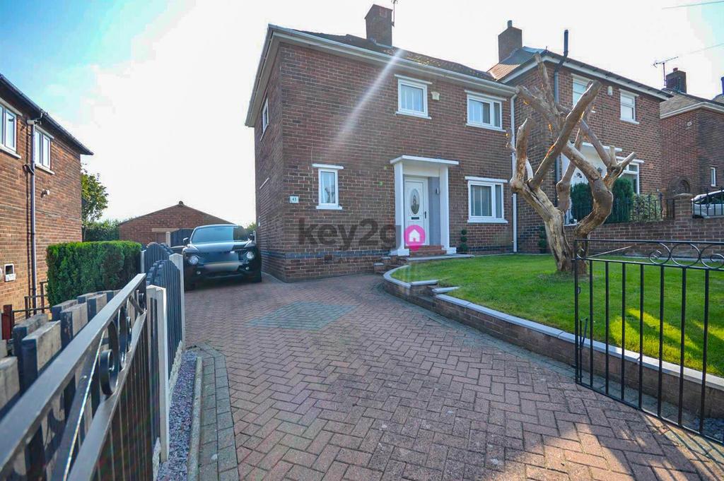 Birley Moor Avenue, Birley... 2 bed semidetached house £165,000