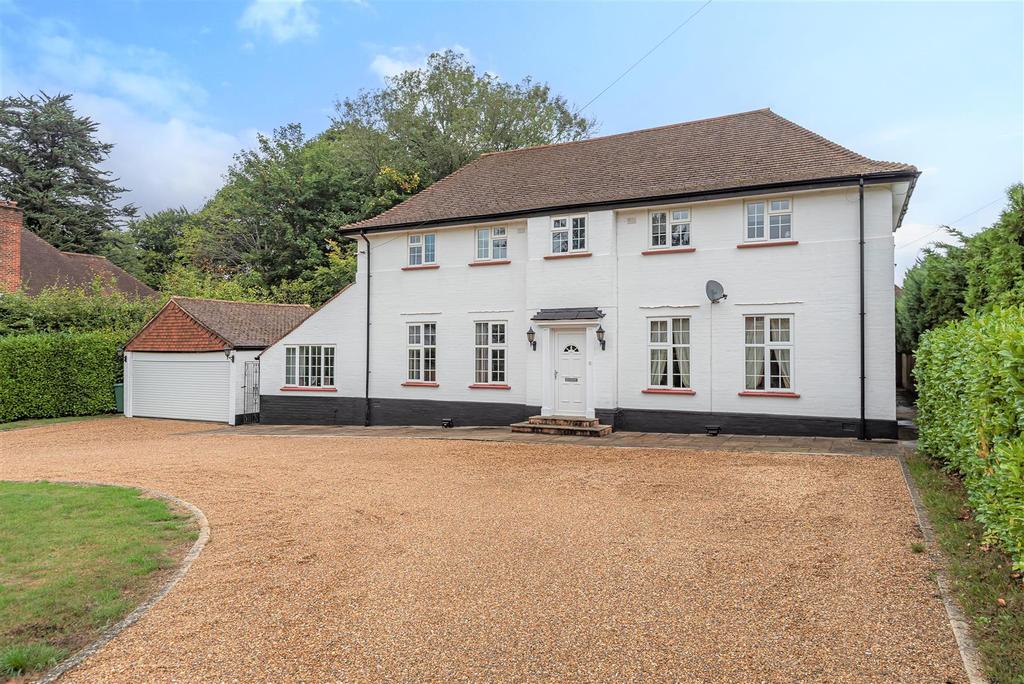 Warren Drive, Kingswood 7 bed detached house £2,950,000