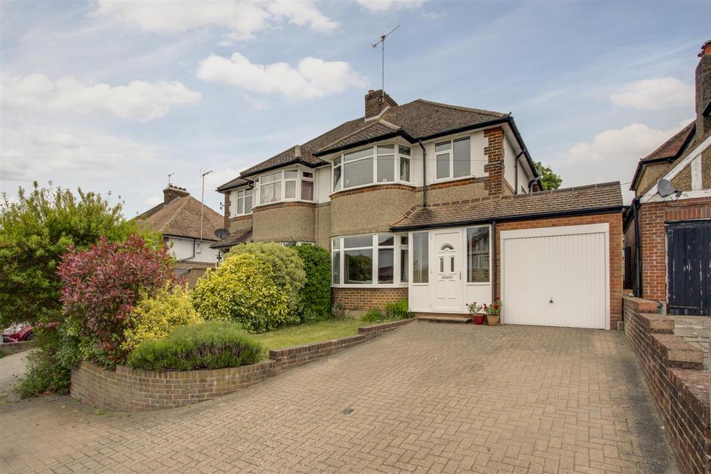 Westover Road, Downley, High HP13 5HX 3 bed semidetached