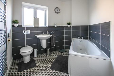 1 Essex Way, Great Warley, Brentwood, CM13 3AX