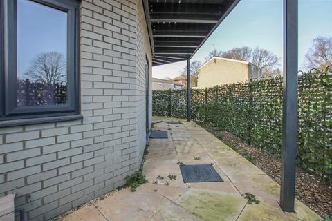 1 Essex Way, Great Warley, Brentwood, CM13 3AX