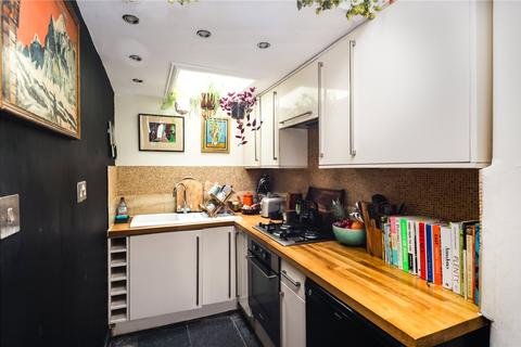 10a Alcester Crescent, London, E5 9PX