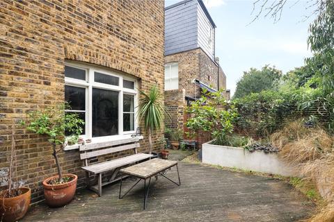 10a Alcester Crescent, London, E5 9PX