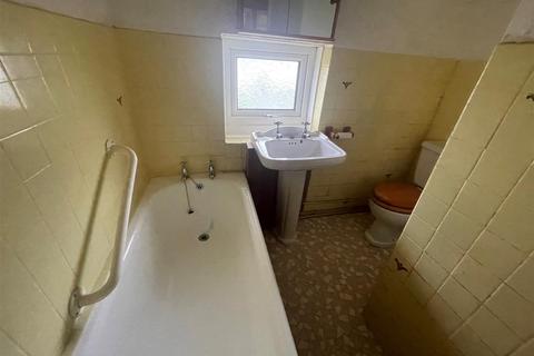 19 Y Rhodfa, Burry Port, SA16 0SP